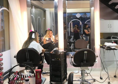 Posto de corte de cabelo Salão de Beleza e Estética